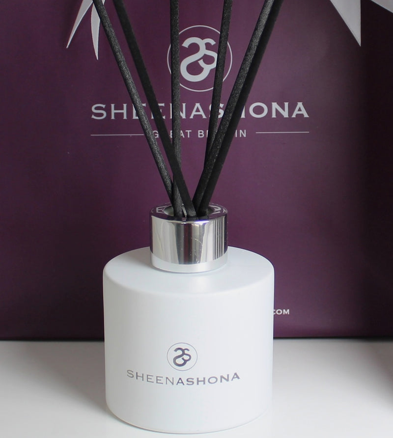Amber Gold Scented Luxury Signature Diffuser & Silver Lid